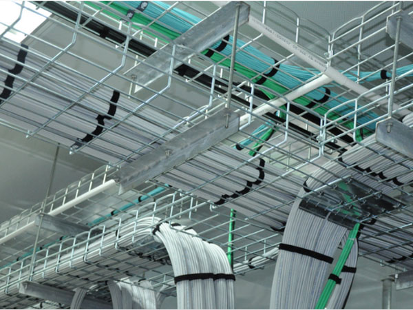 成功签订江汉大学信息机房建设